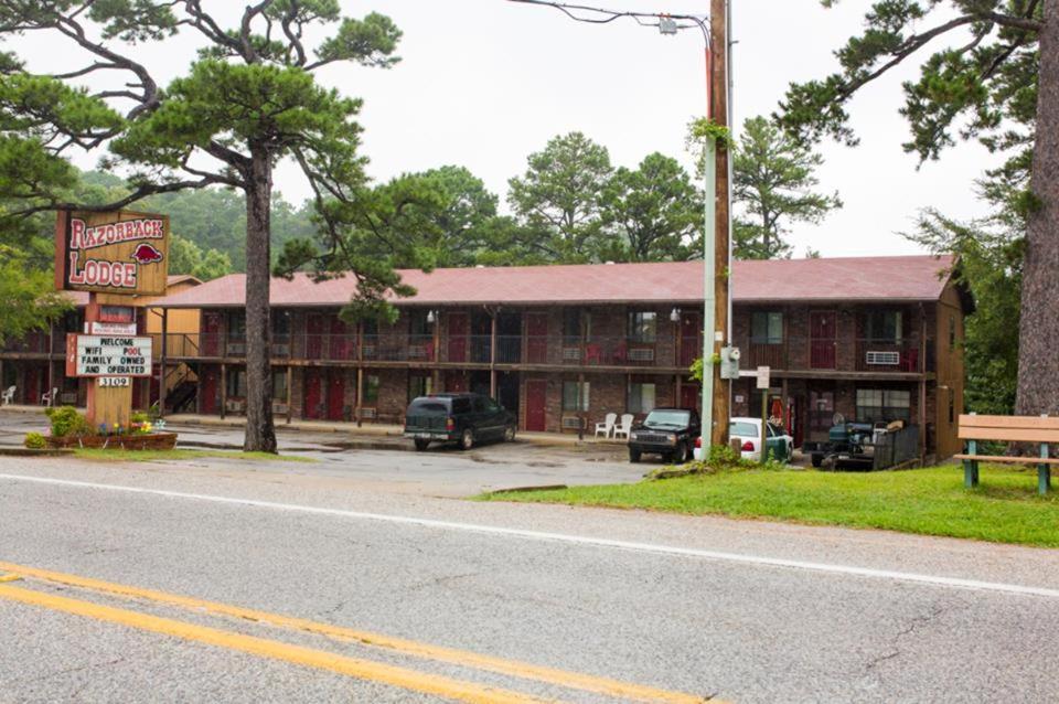 Razorback Lodge ユリーカ・スプリングス エクステリア 写真