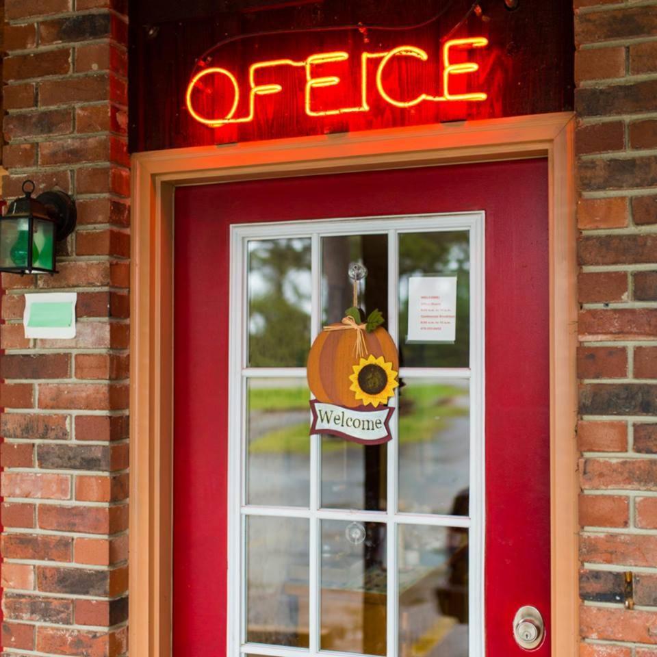 Razorback Lodge ユリーカ・スプリングス エクステリア 写真