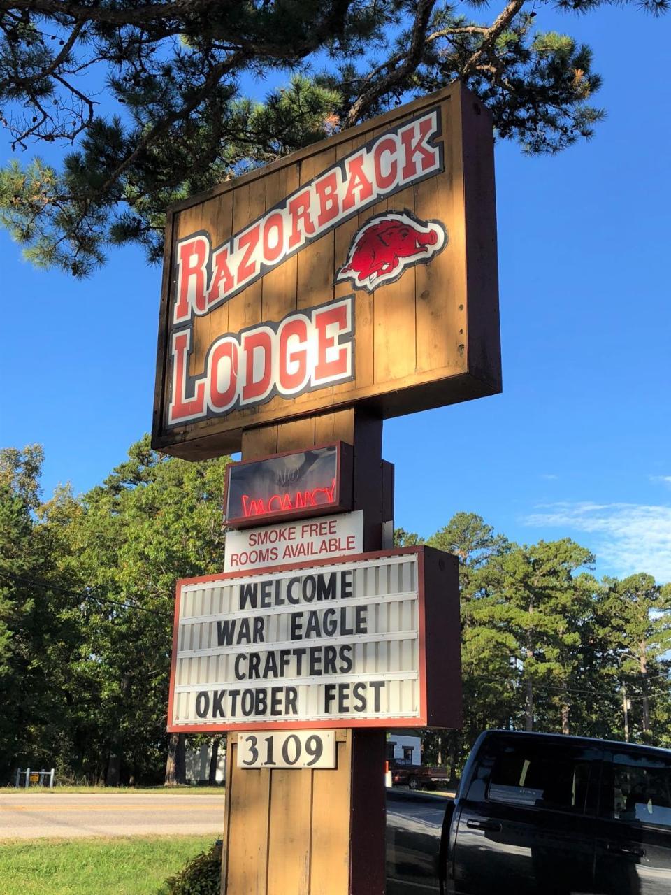 Razorback Lodge ユリーカ・スプリングス エクステリア 写真
